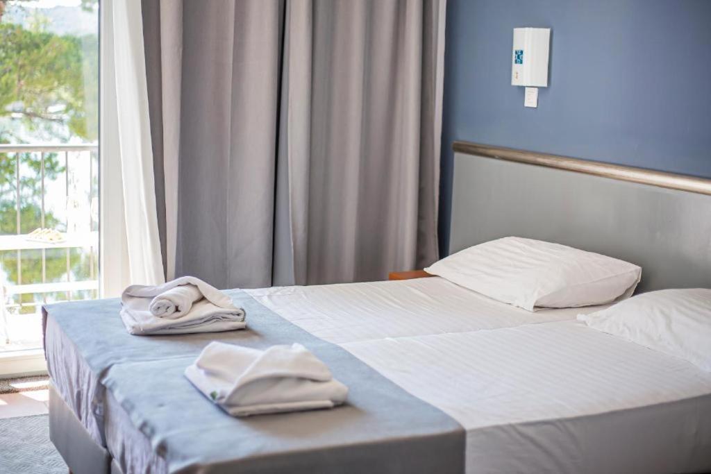 Hotel Lumbarda Exteriör bild